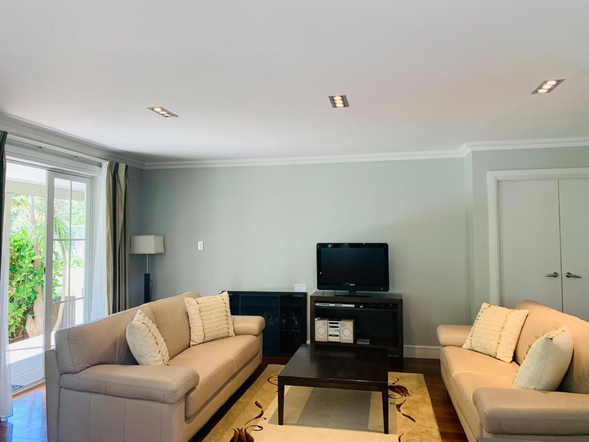 Tinkerbell Cottage 2-4 Bedroom- Russell Cottages Collection Εξωτερικό φωτογραφία
